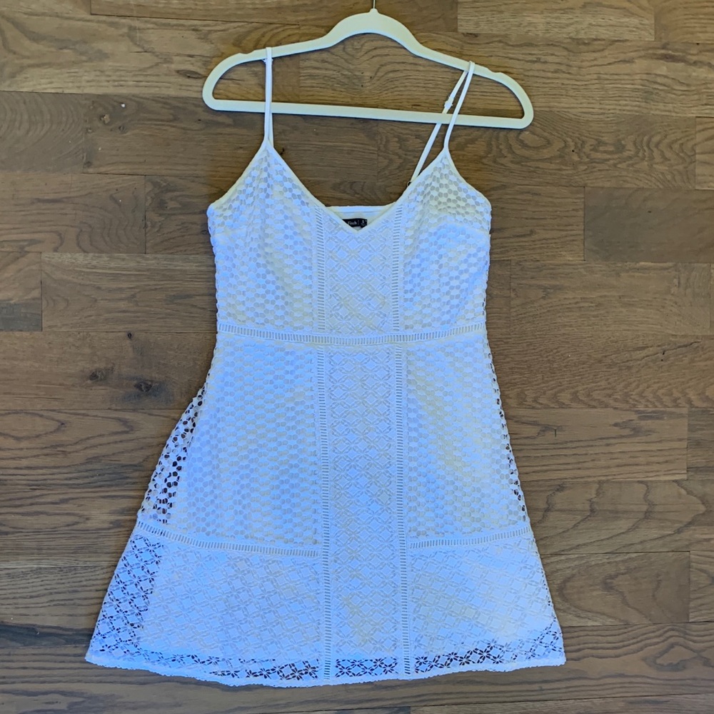 A&F white lace mini dress size Small GUC